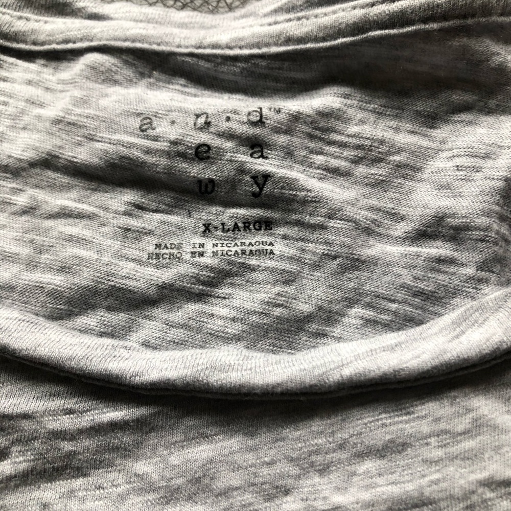 Gray T with rose gold dots